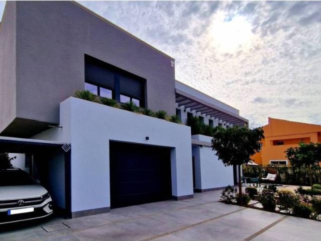 Casa en venta en Valencina De La Concepción, Andalucía