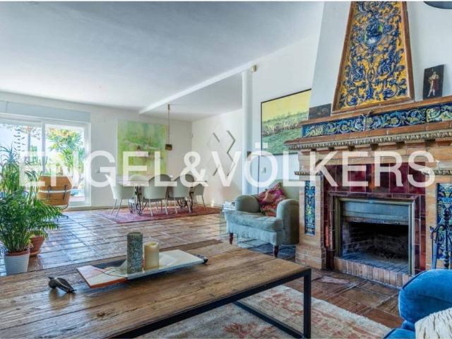 Casa en venta en Valencina De La Concepción, Andalucía