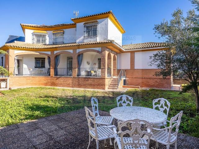 Casa en venta en Valencina De La Concepción, Andalucía