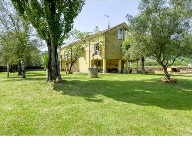 Casa en venta en La Vall D'en Bas, Veïnat del Carrer