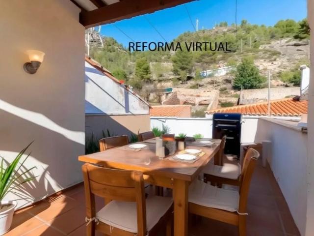 Casa en venta en l'Alt Palància, Valencia