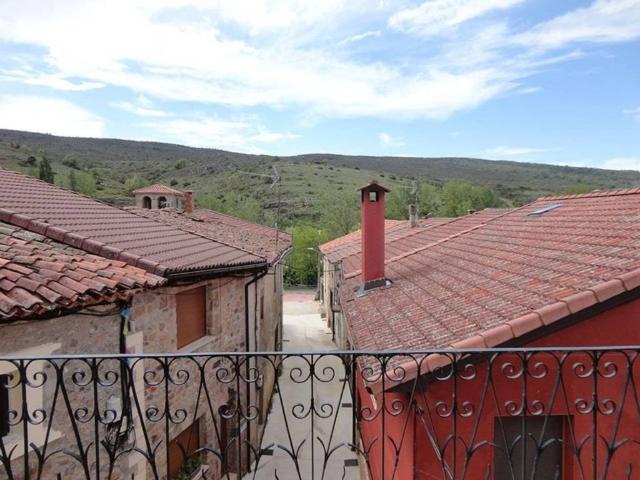 Casa en venta en Valle De Valdelaguna, Castilla y León