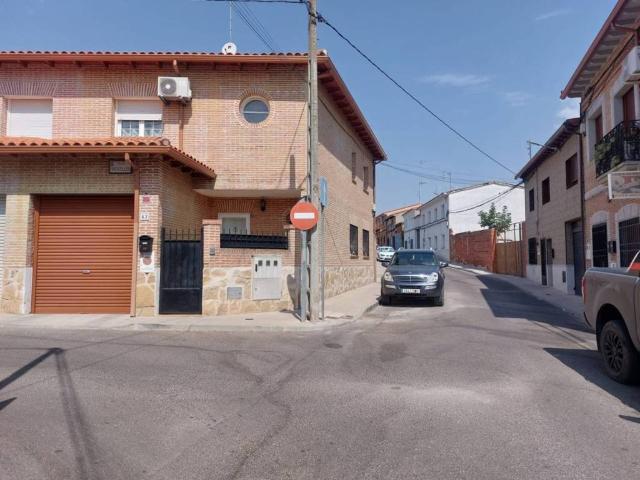 Casa en venta en Valmojado, Toledo