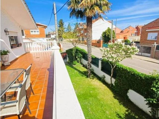 Casa en venta en Valverde De La Virgen, Castilla y León