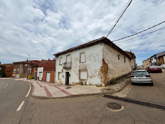 Casa en venta en Valverde De La Virgen, Castilla y León