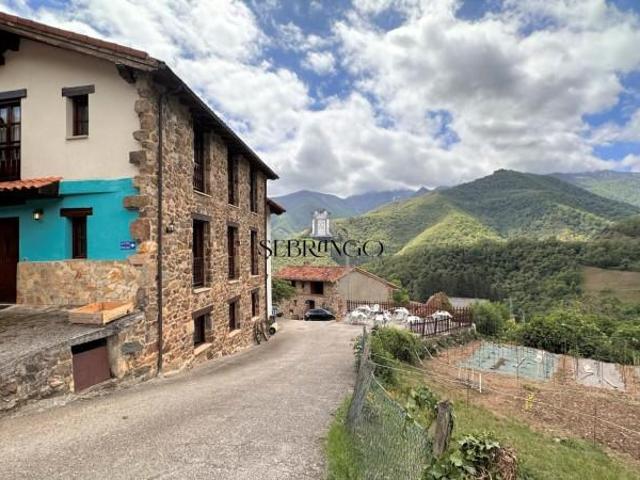 Casa en venta en Vega De Liébana, Cantabria