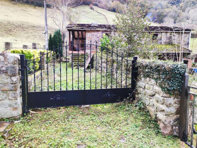 Casa en venta en Vega De Pas, Cantabria