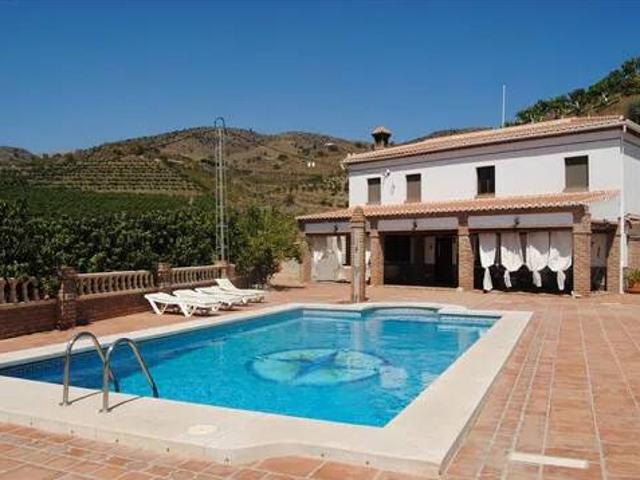 Casa en venta en La Axarquía, Andalucía