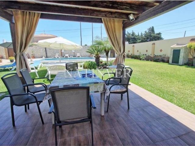 Casa en venta en Benajarafe, La Axarquía