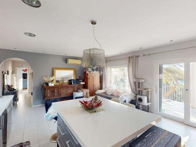 Casa en venta en La Gloria, La Axarquía