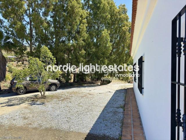 Casa en venta en La Gloria, La Axarquía