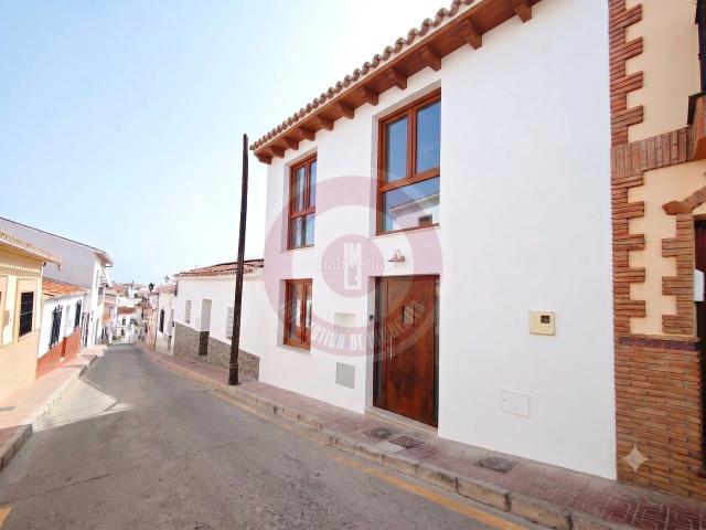 Casa en venta en La Gloria, La Axarquía