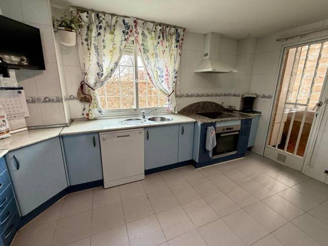 Casa en venta en Velilla De San Antonio, Madrid
