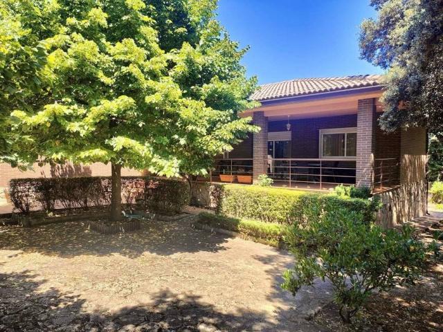 Casa en venta en Venturada