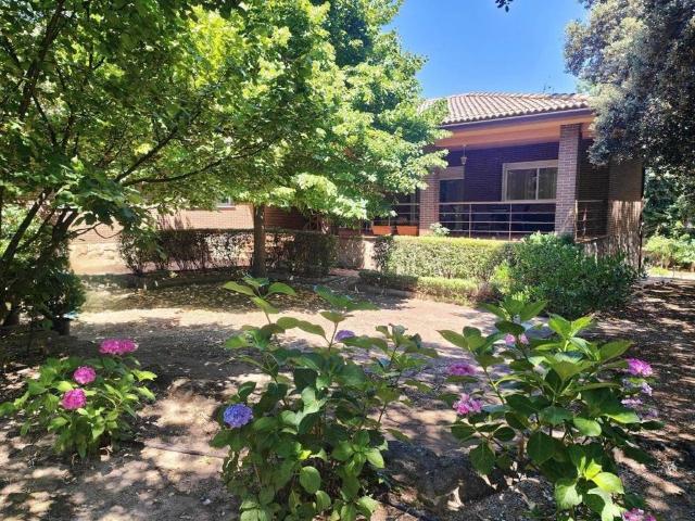 Casa en venta en Venturada