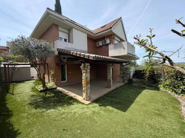 Casa en venta en Venturada, Madrid