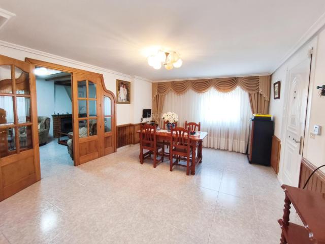 Casa en venta en Verín