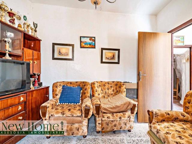 Casa en venta en Viator, Andalucía