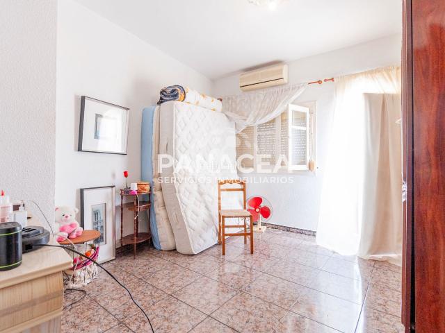 Casa en venta en Viator, Almería