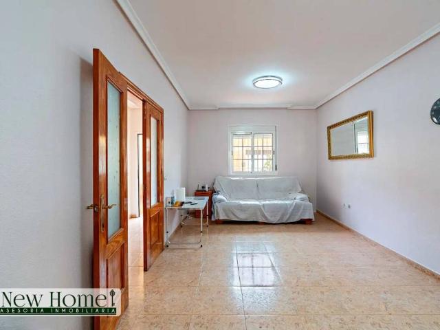 Casa en venta en La Gangosa, Vícar