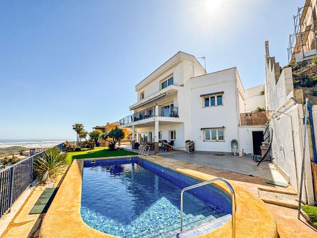Casa en venta en Vícar, Andalucía