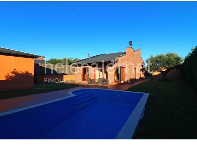 Casa en venta en Vidreres, Girona