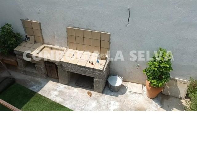Casa en venta en Vidreres