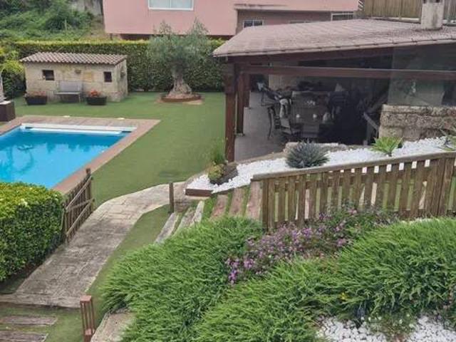 Casa en venta en Comesaña, Vigo