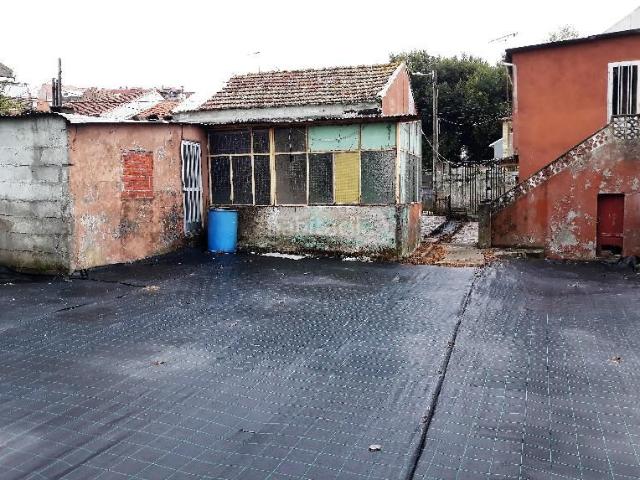 Casa en venta en A Dobrada, Vigo