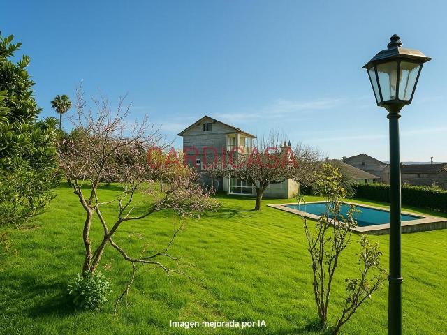 Casa en venta en Vilaboa