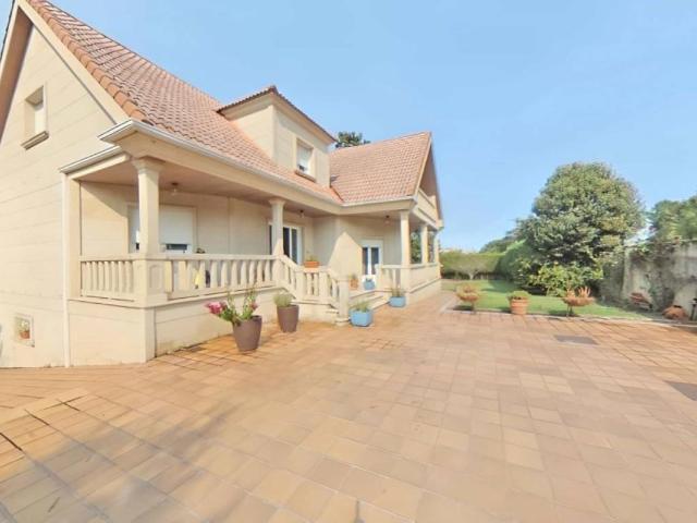 Casa en venta en Vilagarcía De Arousa