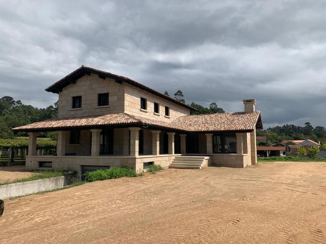 Chalet en venta en Vilanova de Arousa, O Salnés