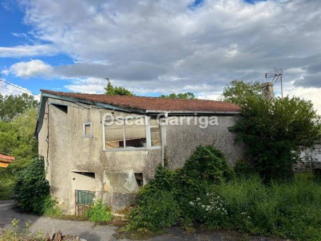 Casa en venta en Ourense, Galicia