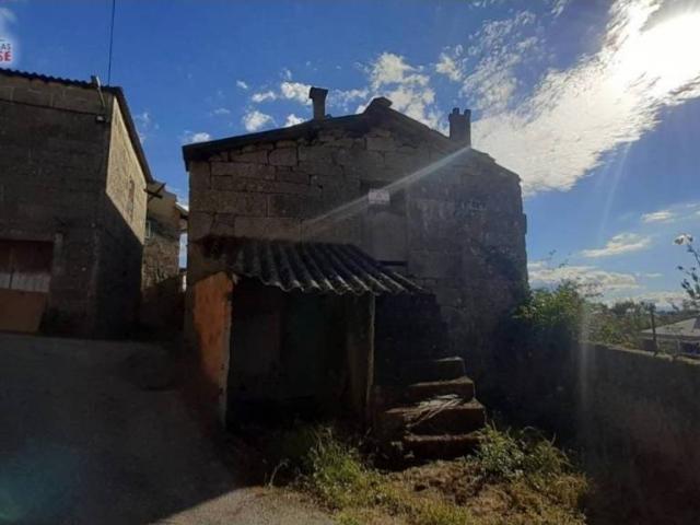 Casa en venta en Ourense, Galicia