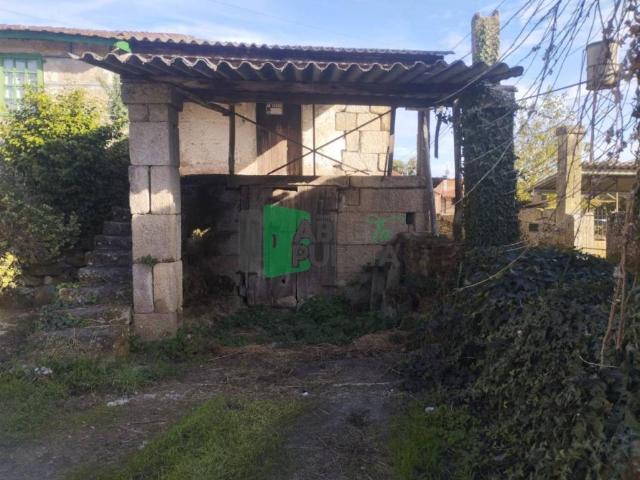 Casa en venta en Ourense, Galicia