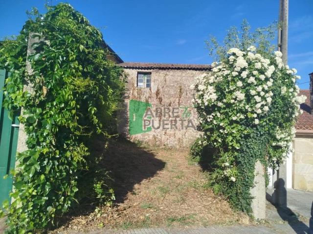 Casa en venta en Ourense, Galicia