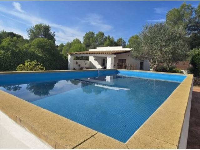 Casa en venta en el Camp de Túria, Valencia