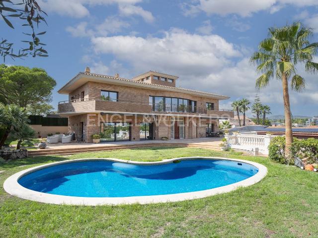 Casa en venta en Racó de Santa Llúcia, Garraf