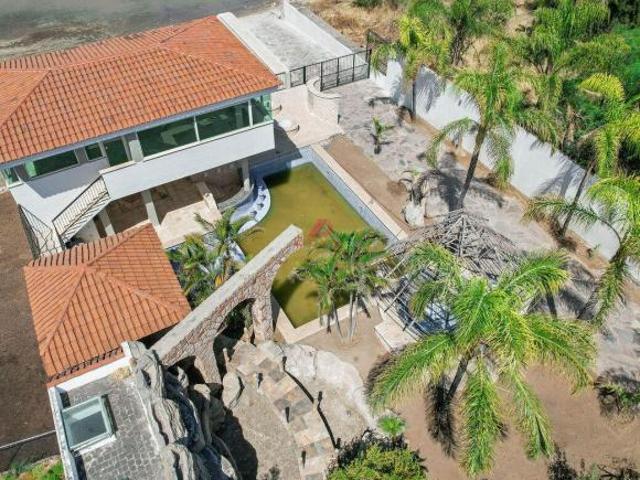 Casa en venta en Villa Corona, Jalisco