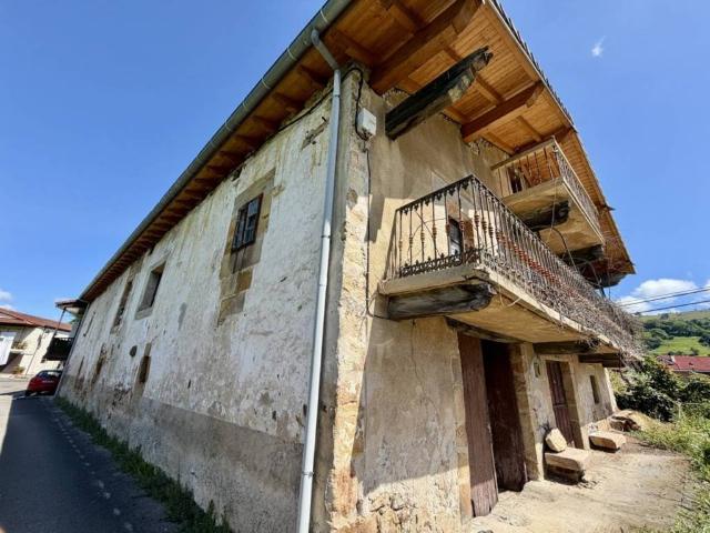 Casa en venta en Villacarriedo, Cantabria