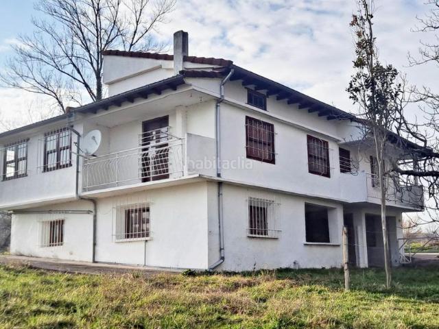 Casa en venta en Villacarriedo, Cantabria