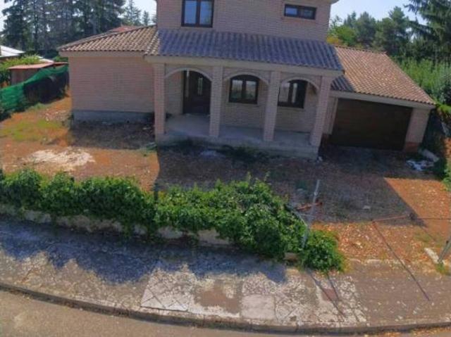 Casa en venta en Villadangos Del Páramo, Castilla y León