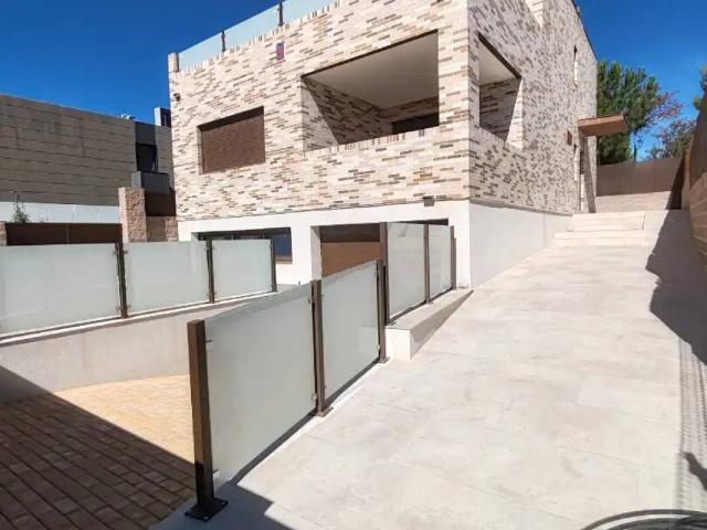 Casa en venta en Los Hueros, Villalbilla