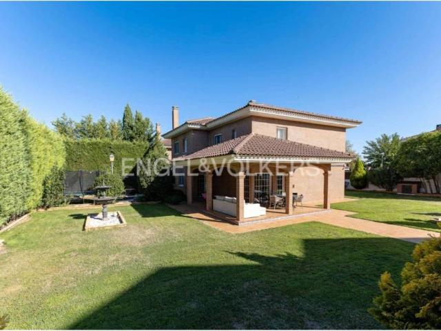 Casa en venta en Villalbilla, Madrid