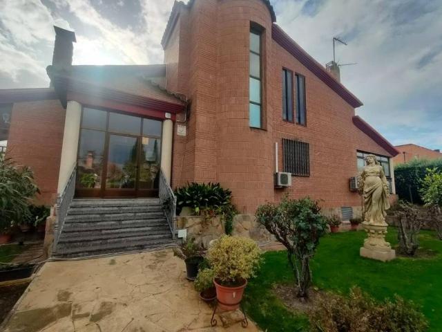 Casa en venta en Villalbilla