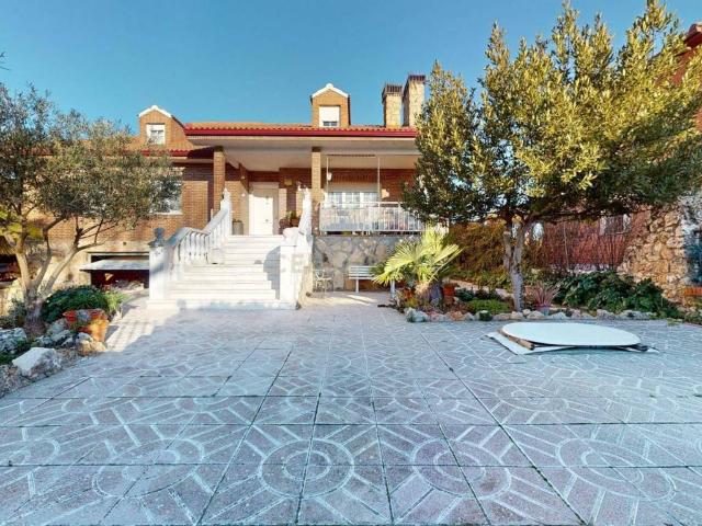 Casa en venta en Villalbilla, Madrid