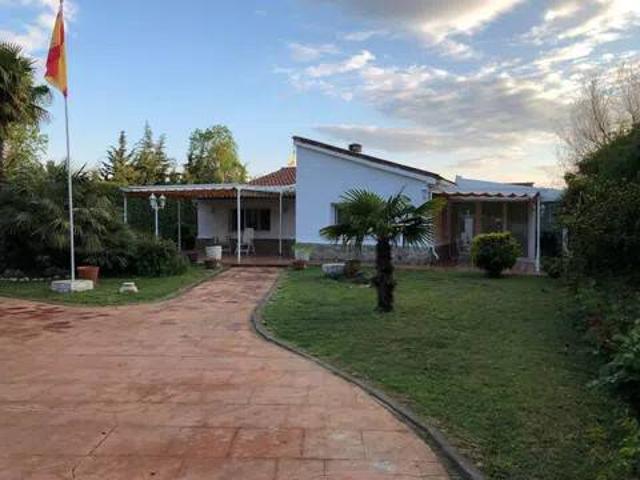 Casa en venta en Villalbilla, Madrid