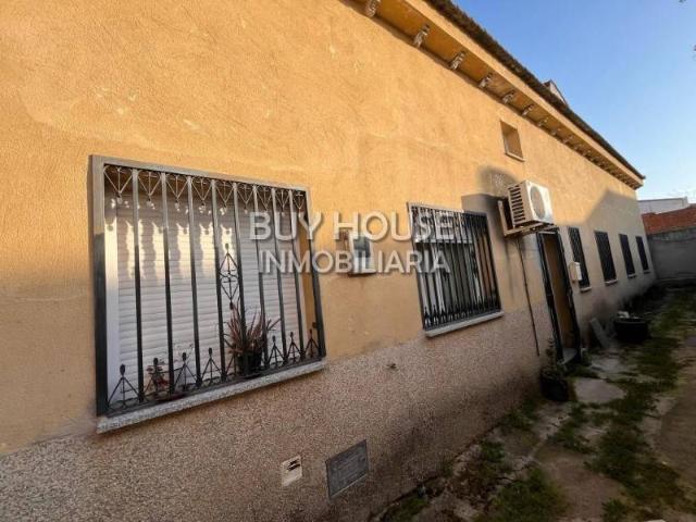 Casa en venta en Villaluenga De La Sagra