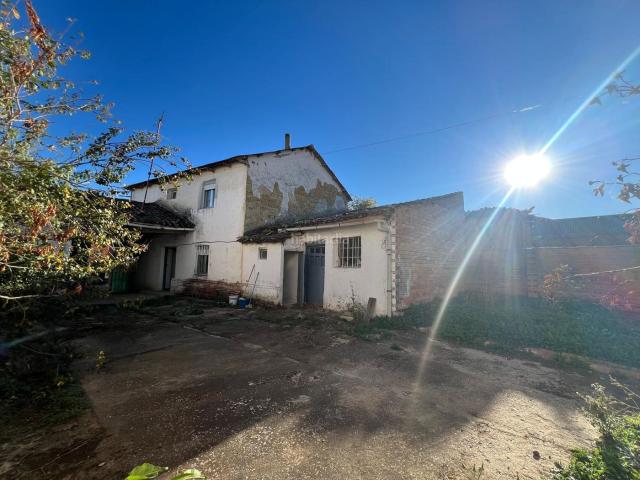 Casa en venta en Villaluenga de la Vega, Palencia