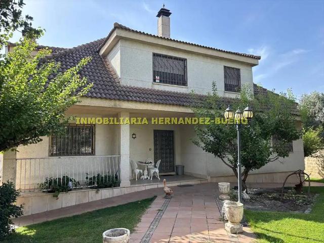 Casa en venta en Villamayor, Castilla y León